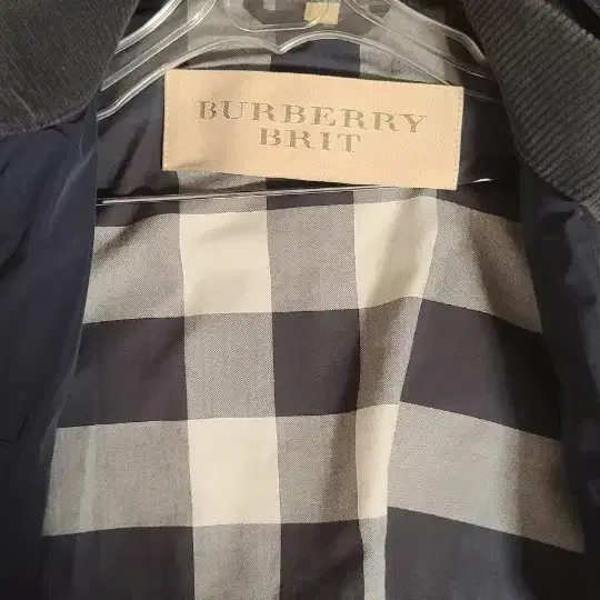 Burberry 명품 버버리 바람막이 후드점퍼 95사이즈