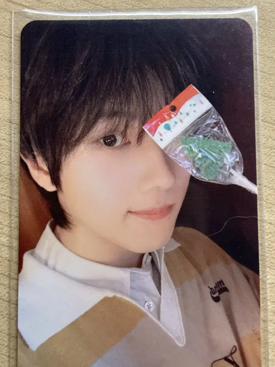 Jisung Pink Christmas Photocard