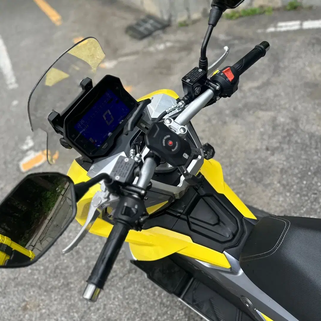 23년식 ADV125 1천km 개인용