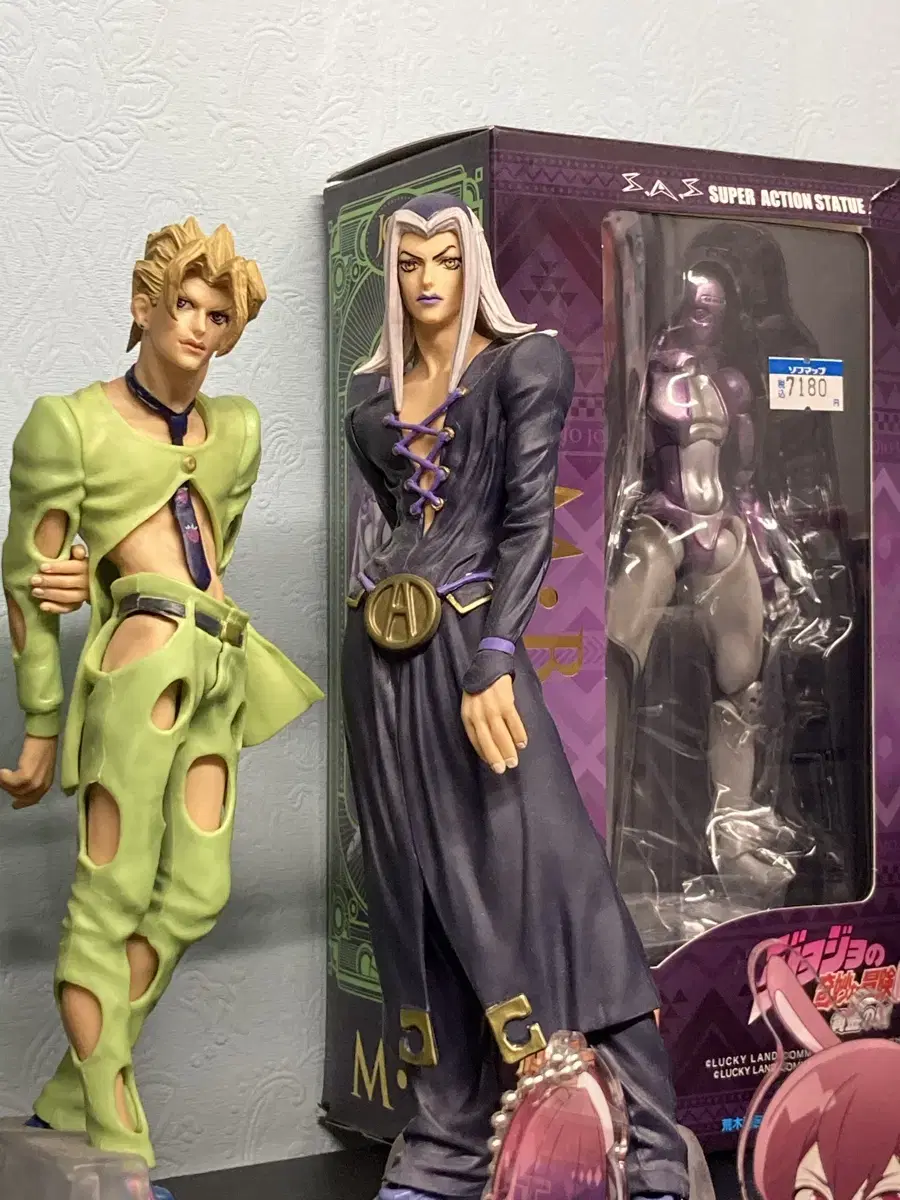 Price drop / JoJo Part 5 Figures bulk (Fugo, Abakio) sold