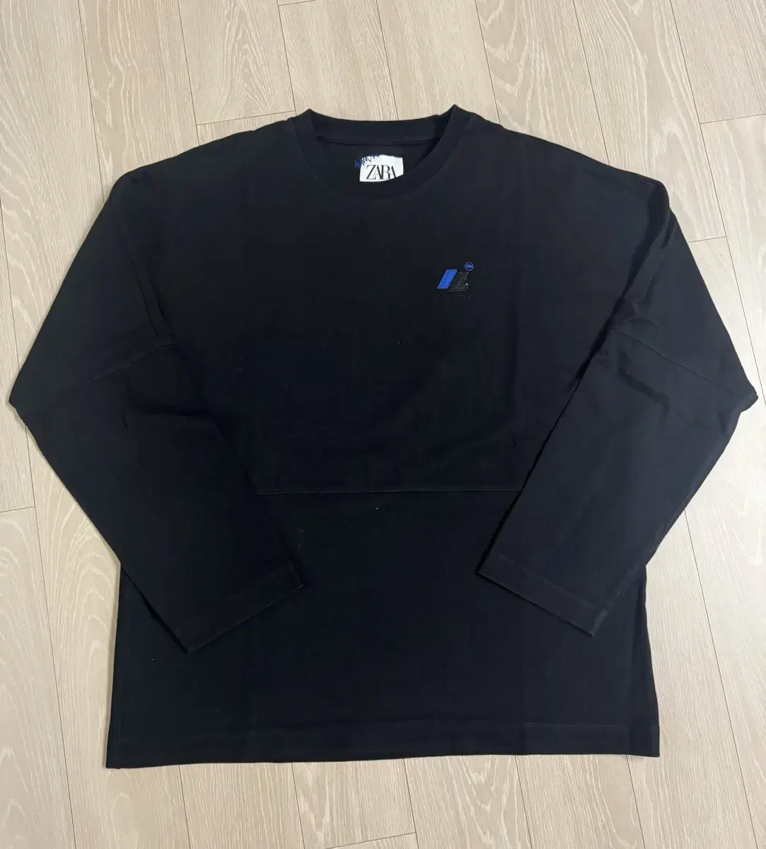 Zara At Errors T-Shirt L-XL sells