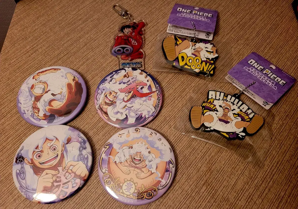 ONEPIECE Nika Can Badge, keyring bulk sells