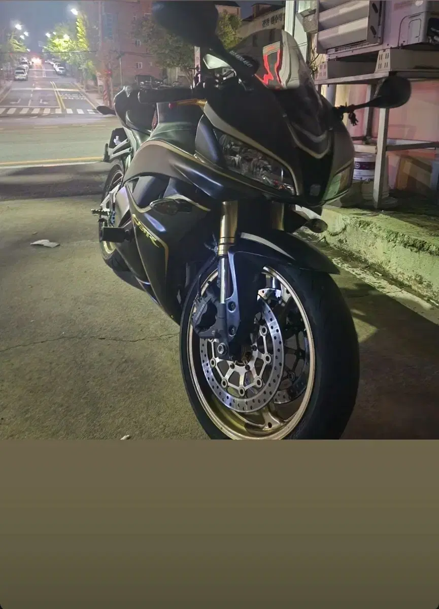 cbr600rr 12년식 요시무라정품배기 팝니다(짧은키로수,상태최고)