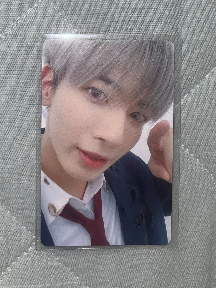 txt Taehyung Kang Wonderland Japan pre-order benefit photocard