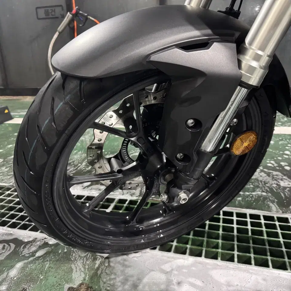 혼다 CB125R, 20년식, 3박스, 2천km, 블랙박스