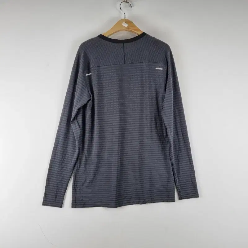 Z5717 NIKE 그레이 기능성 긴팔티 DRI FIT 남M