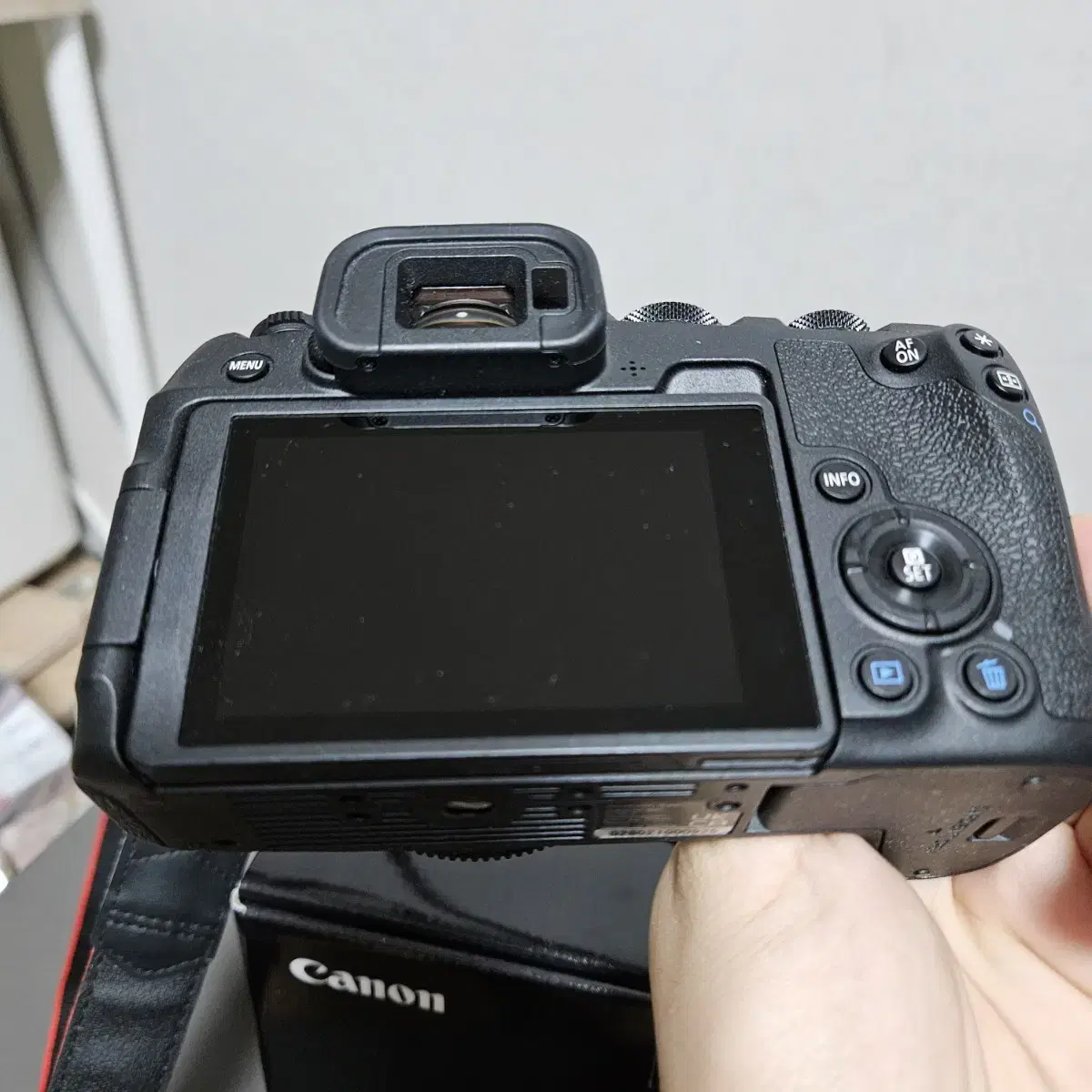 캐논 eos r8