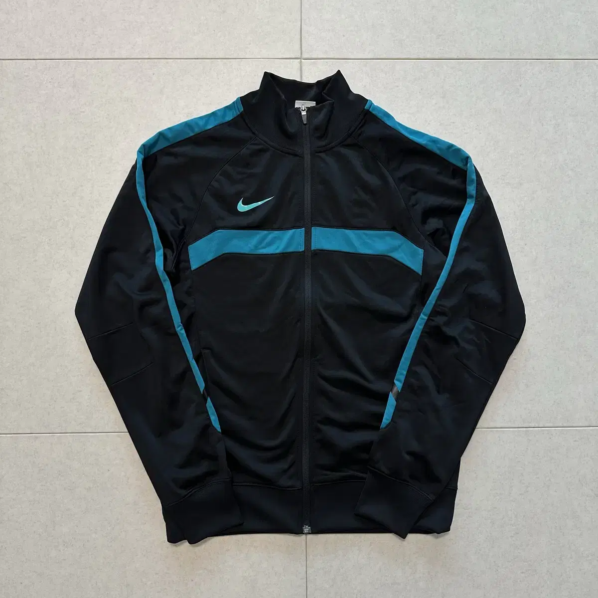 [size 100] Nike Training Jersey Zip Up Black & Mint