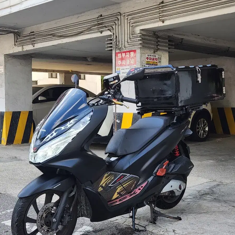 pcx125 / 20년식 / 8.6만Km / 배달셋팅 팝니다