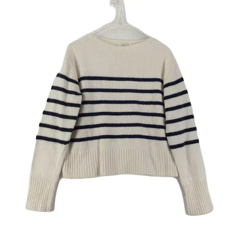 E6119 FIRST RUN Women's FREE Striped Round Knit/Dirk