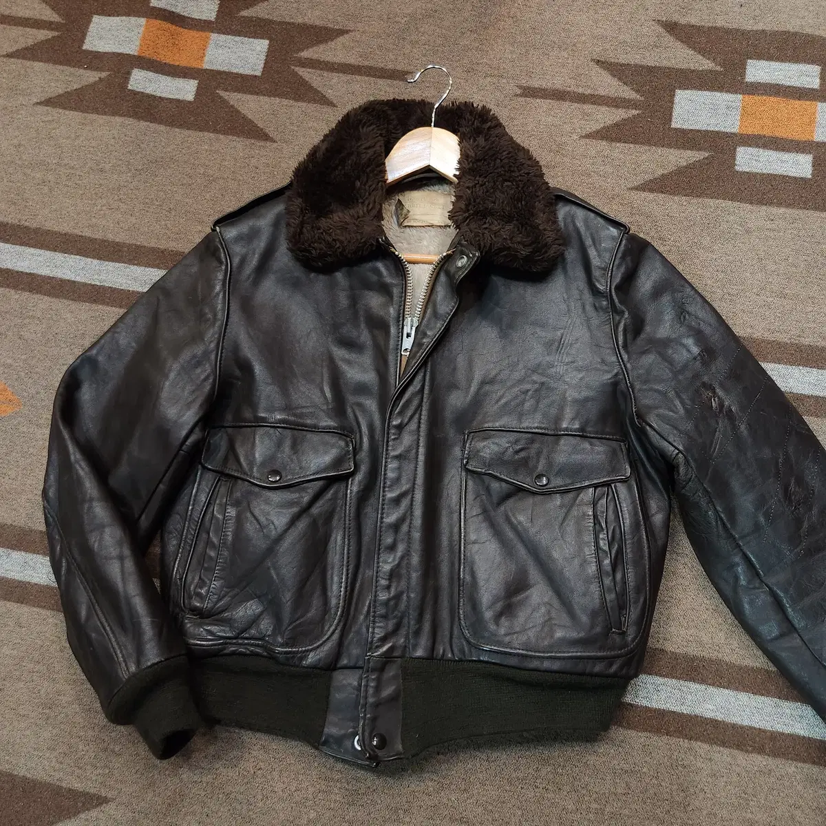 90s shott A2 leather jacket size 42