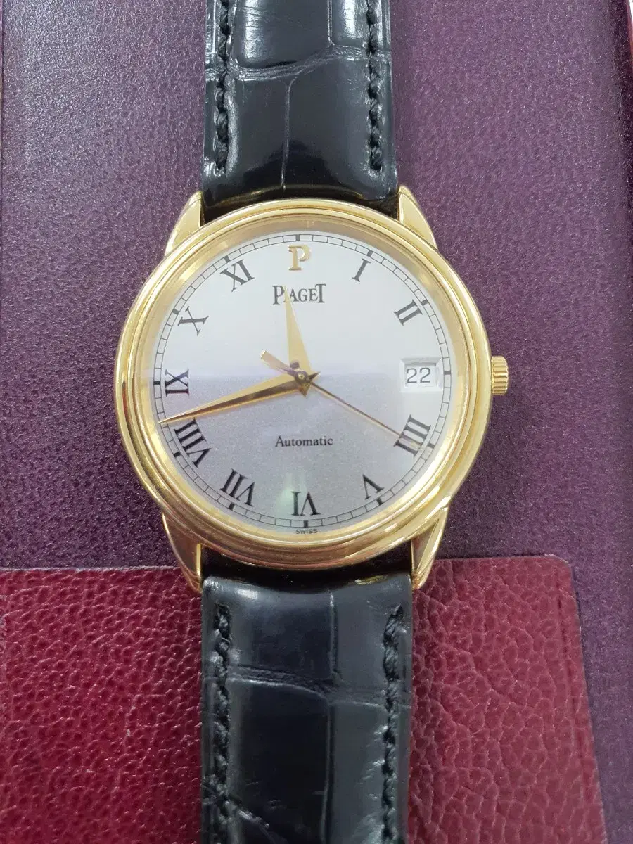 PIAGET.AUTO MATIQUE.18K GOLD