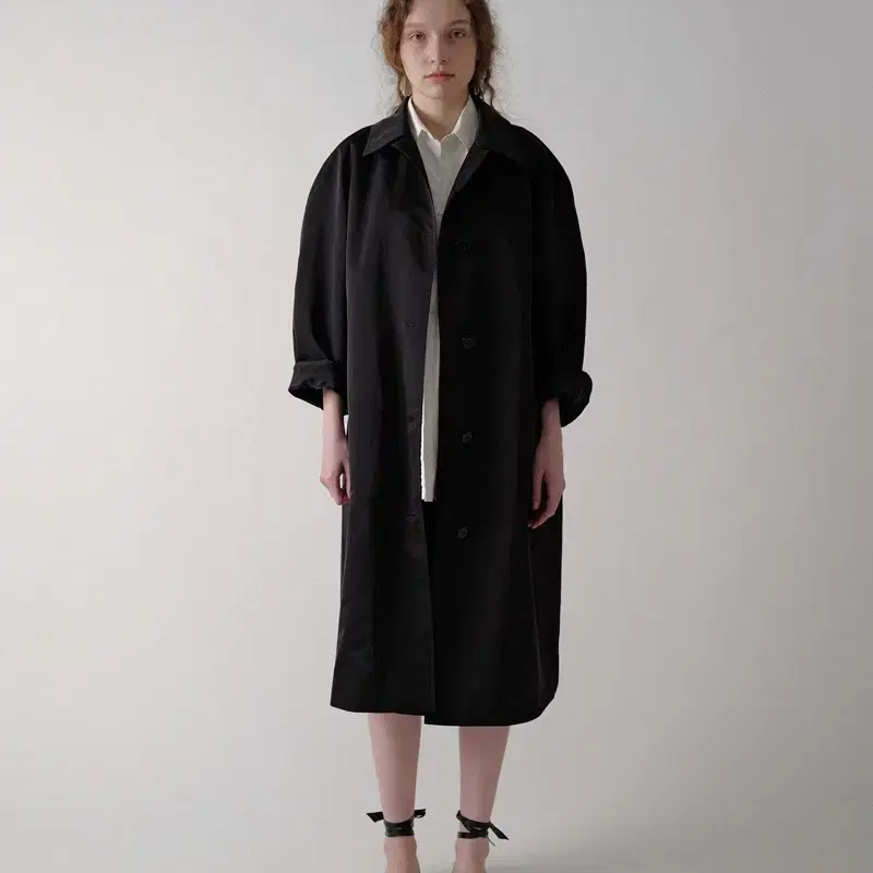 낫띵리튼 트렌치 Nylon volume balmacaan trench