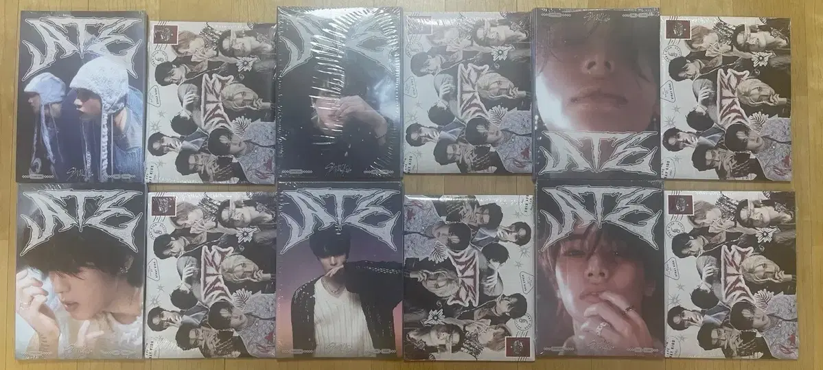 Skz sealed album sells a set of letter accordion versions