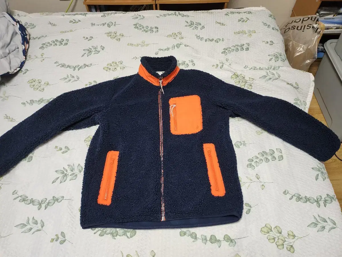 UniqloU JW Anderson Fleece