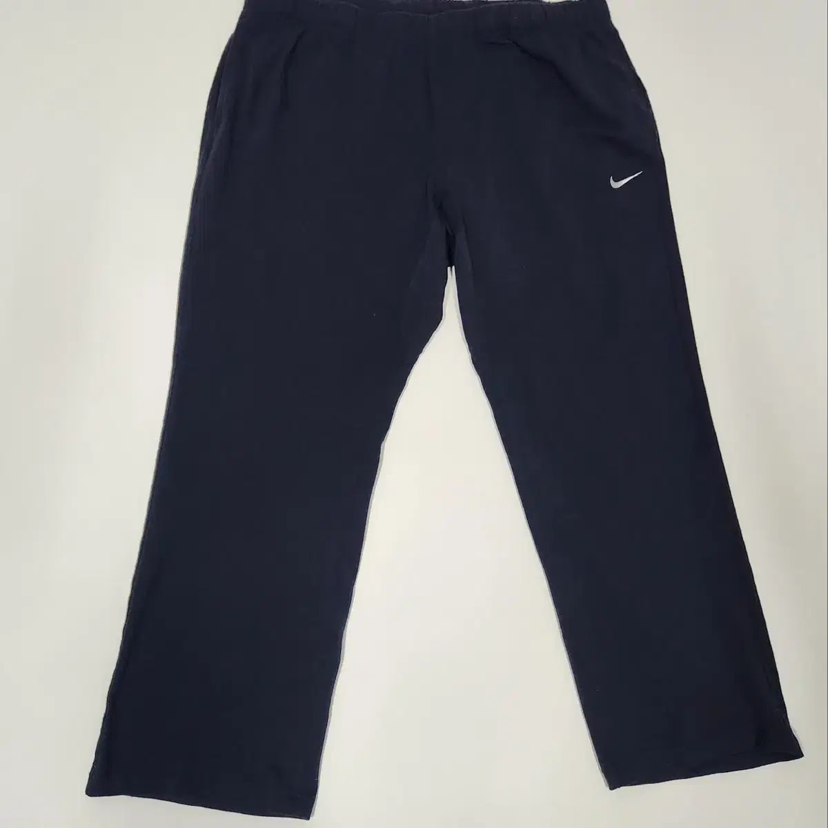 BP4280 Nike Men's Size 35 Navy Training Pants