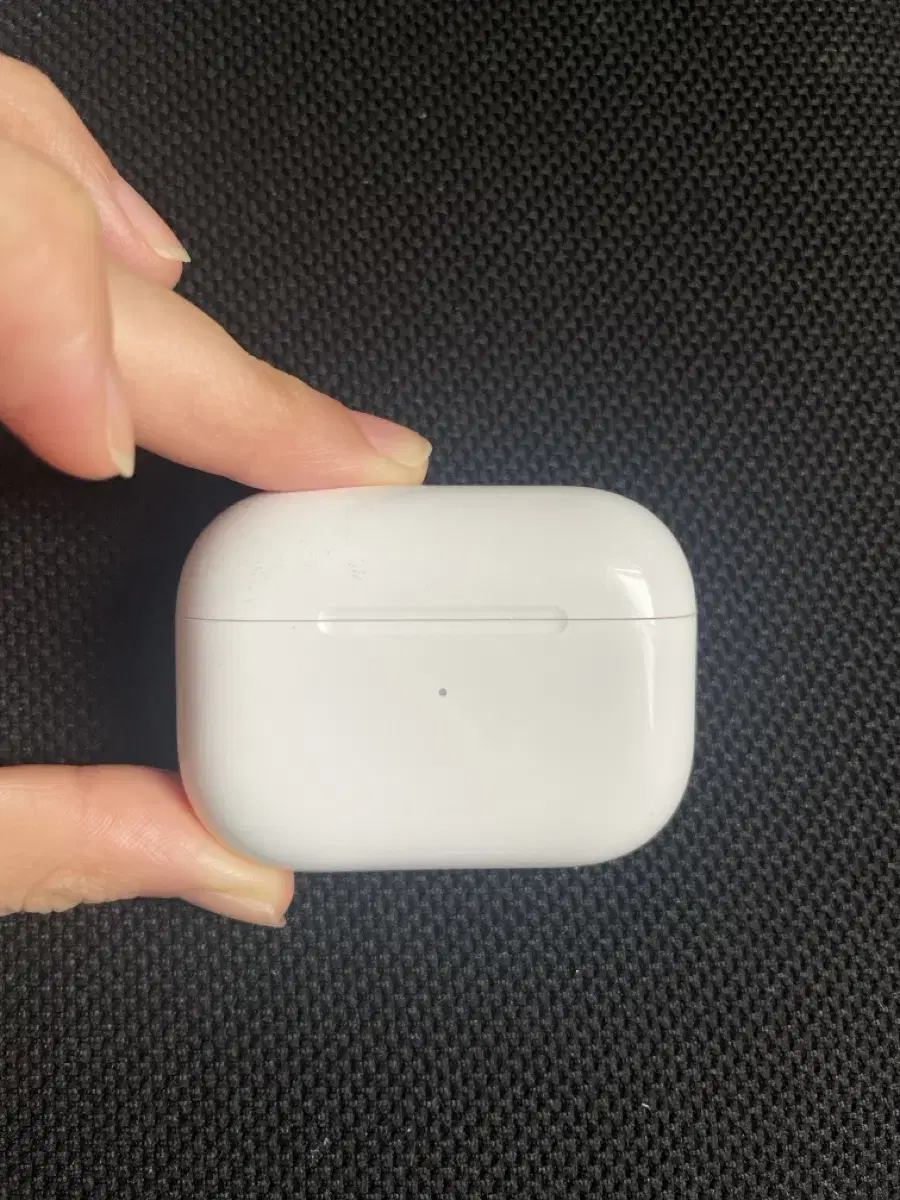 I'm selling my AirPods Pro 2 base