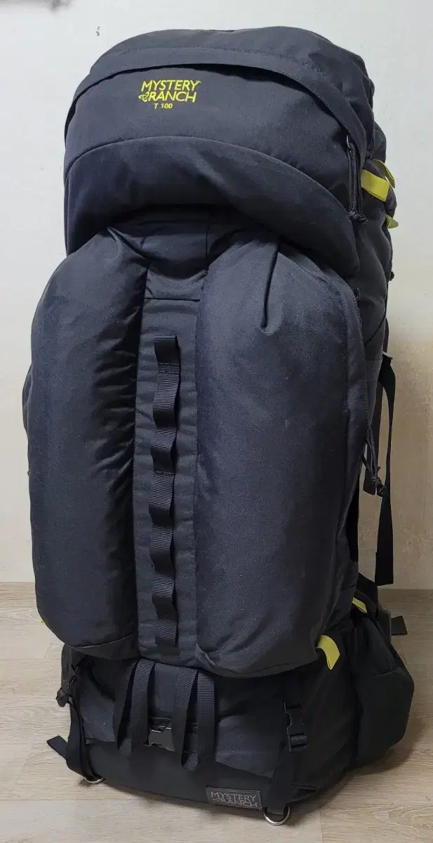 MYSTERY RANCH T100 Non-Backlit San Backpack Long Term Travel Backpack