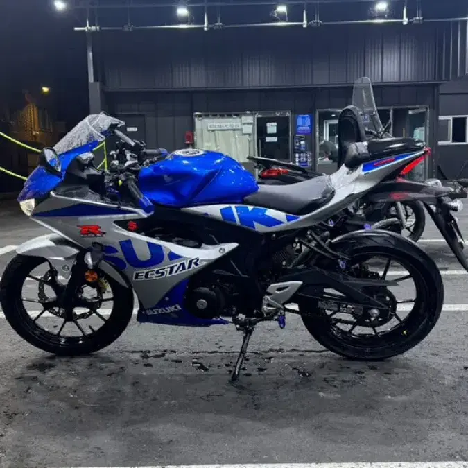 스즈키 gsx-r125 21년식 8500키로 소음기 x 구변차량