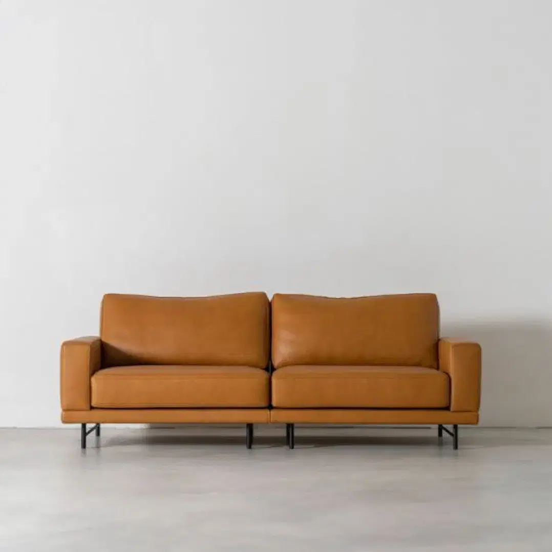 메이그 마티(MAIG MATI) MOU LEATHER SOFA 3.5 소