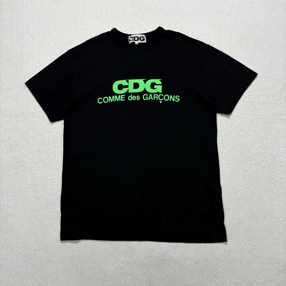 꼼데가르송 cdg 스펠아웃 반팔 티셔츠