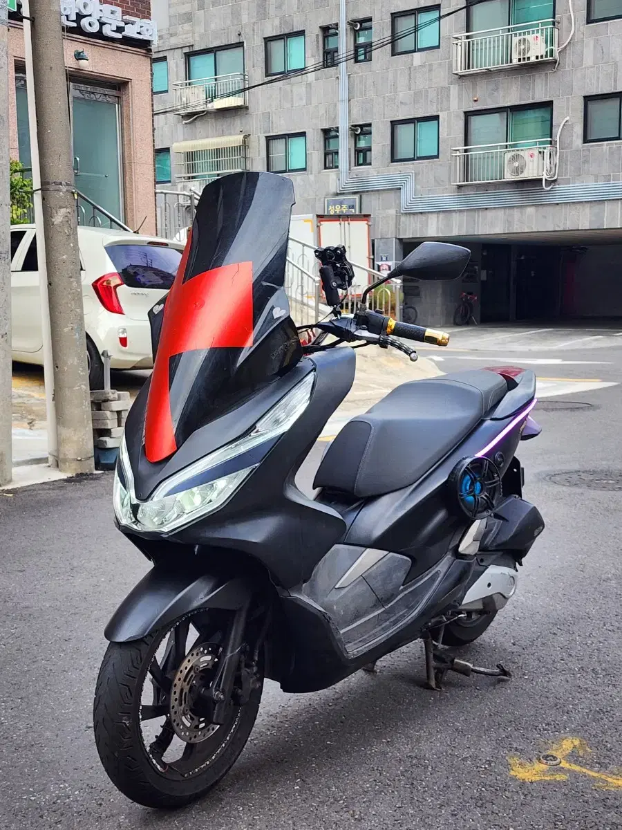 혼다 PCX125 19년식 더뉴 출퇴근용 판매합니다