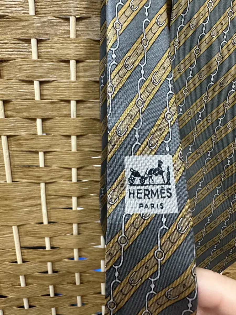 HERMES Imported Hermes Silk 100% Tie