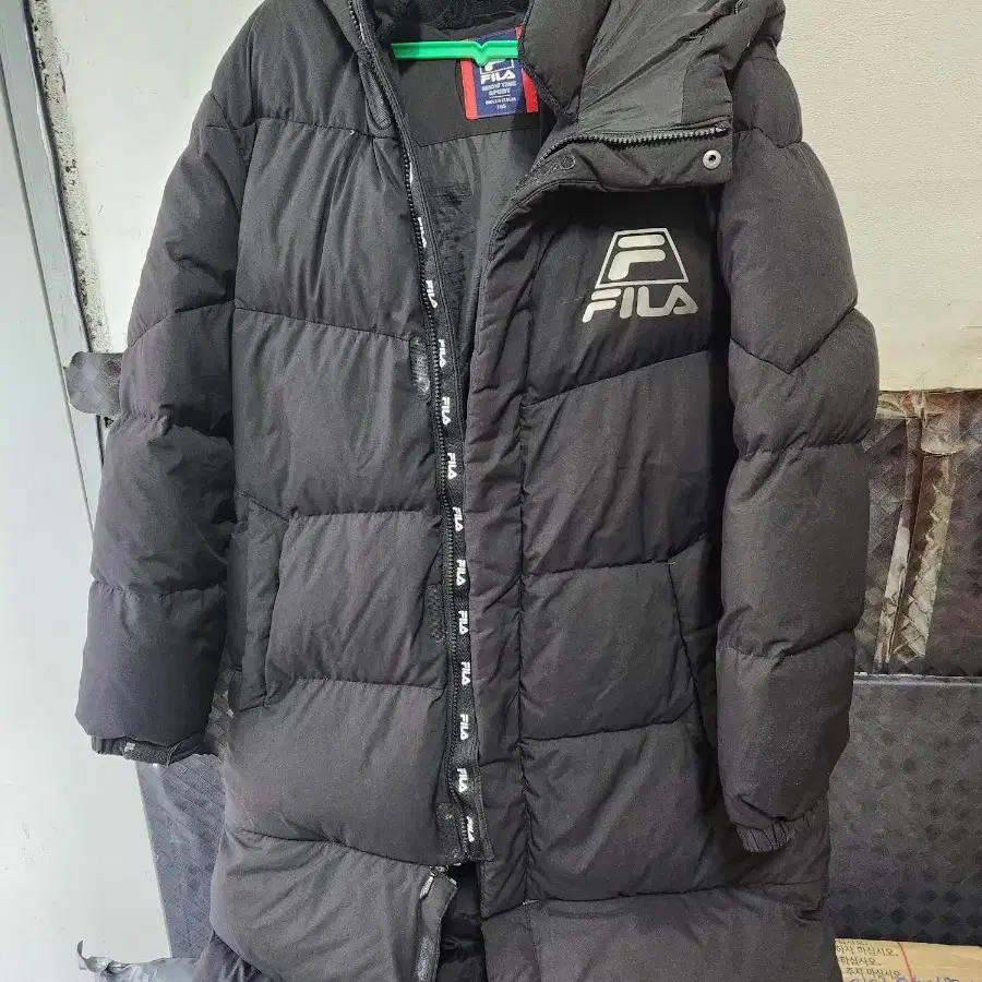 휠라 FILA  롱패딩 165호