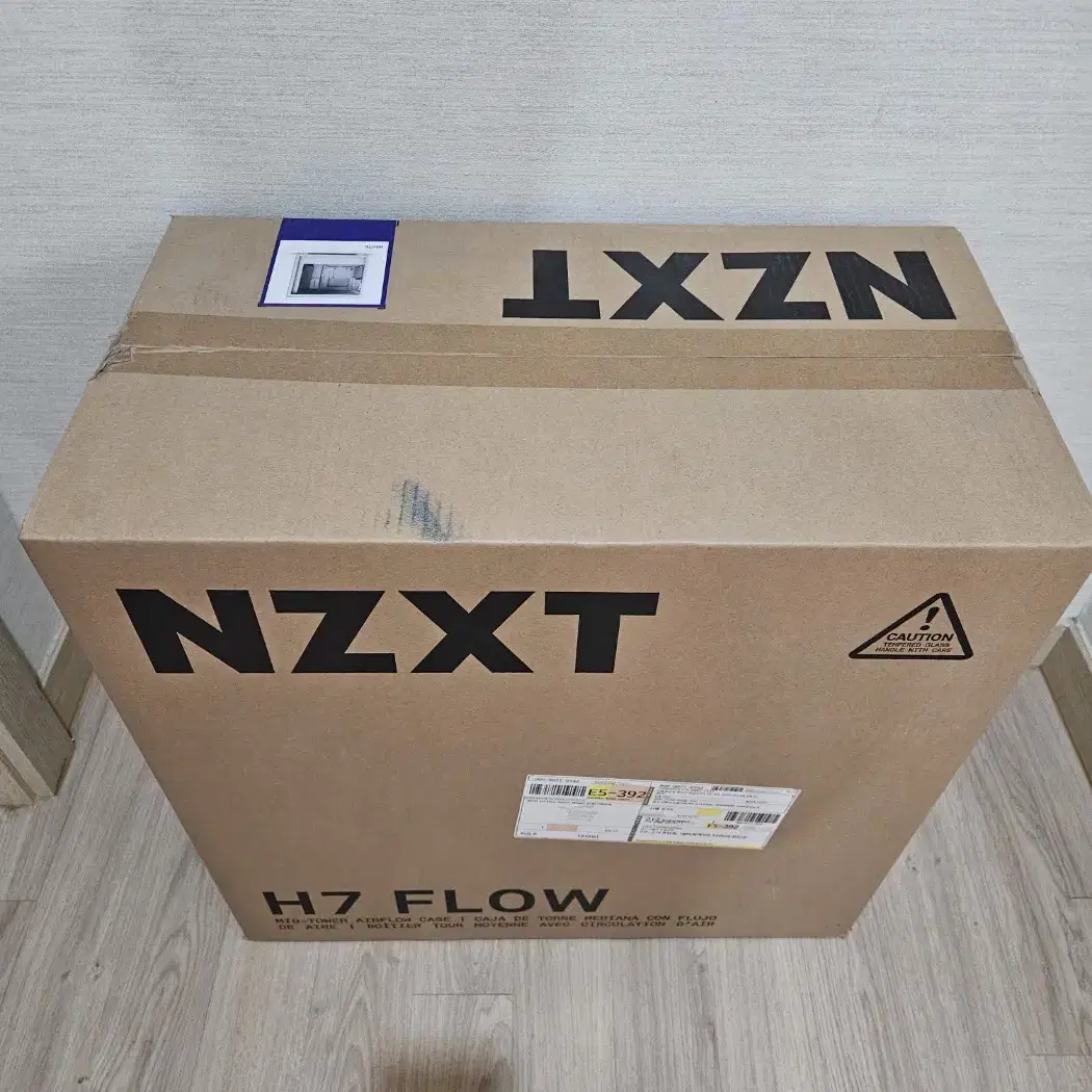 (미개봉) NZXT H7 Flow 케이스 화이트 신품 팝니다!~