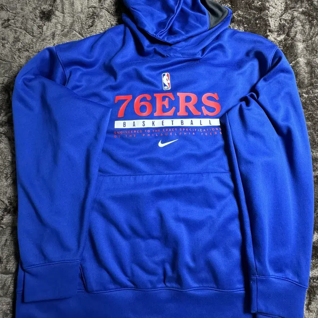 Nike x NBA x Philadelphia 76ers 후드티