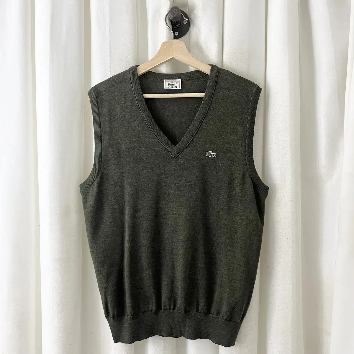 Lacoste Khaki V-neck knit vest