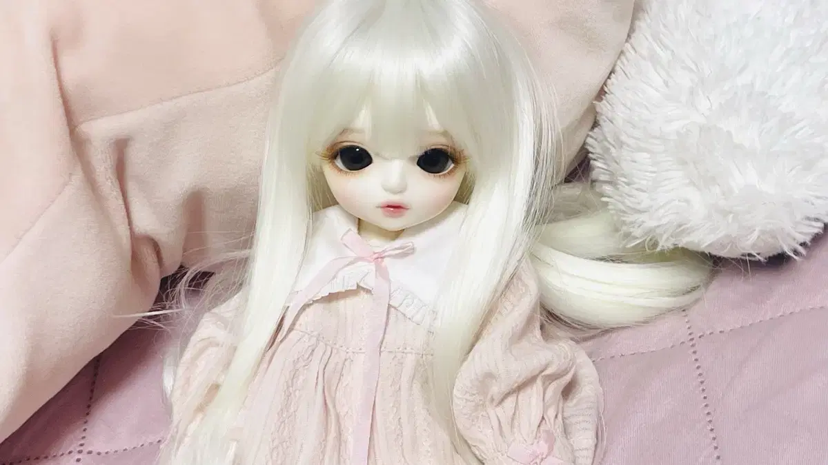 Dolly house daily baby pink color wts selling spherical jointed doll costume