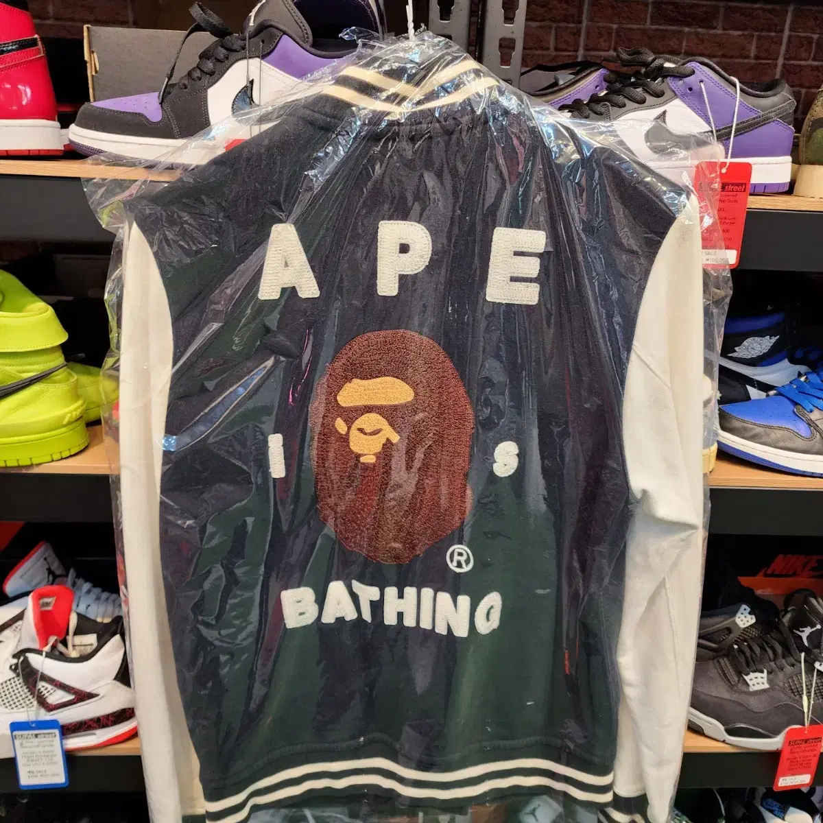 희귀))A Bathing Ape BAPE 베이프 바시티 자켓 M