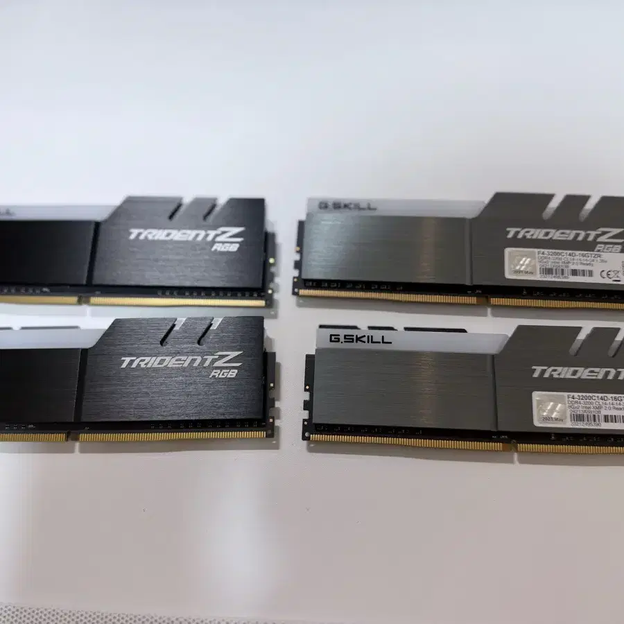 (직거래-2)지스킬 g.skill ddr4 3200 cl14 x4 32g