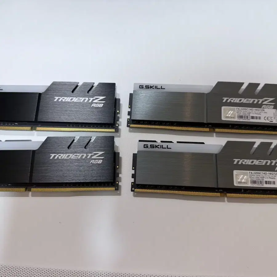 (직거래-2)지스킬 g.skill ddr4 3200 cl14 x4 32g