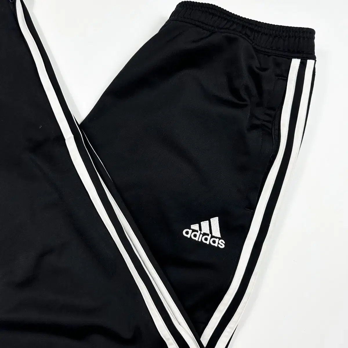 adidas Original Black Training Chuu Pants (L)