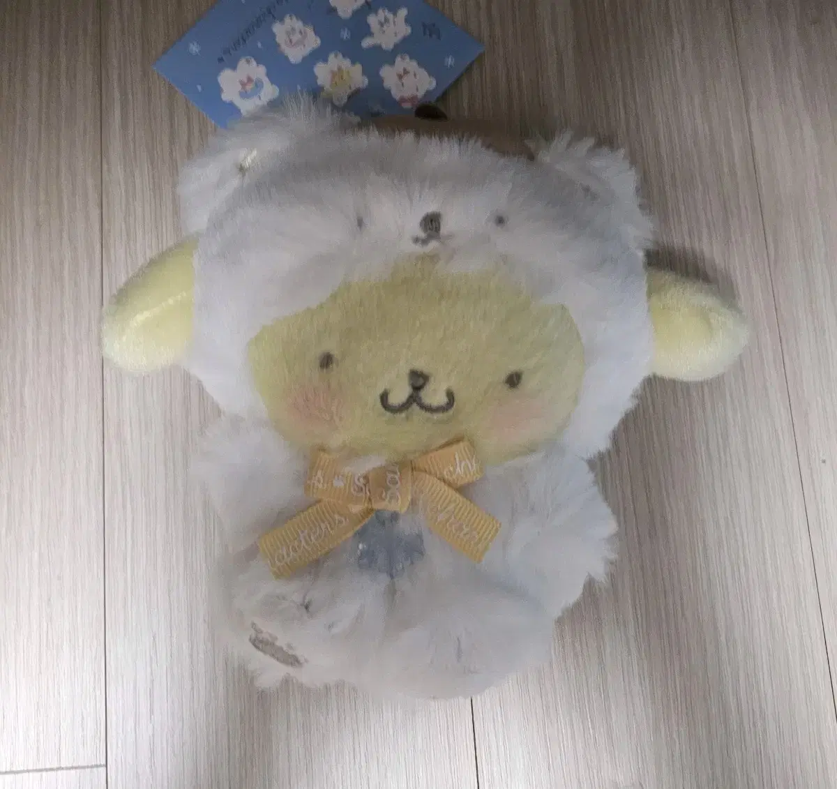 Sanrio Fuwafu and Snow Kuma Pompompurin Mascot keyring dolls