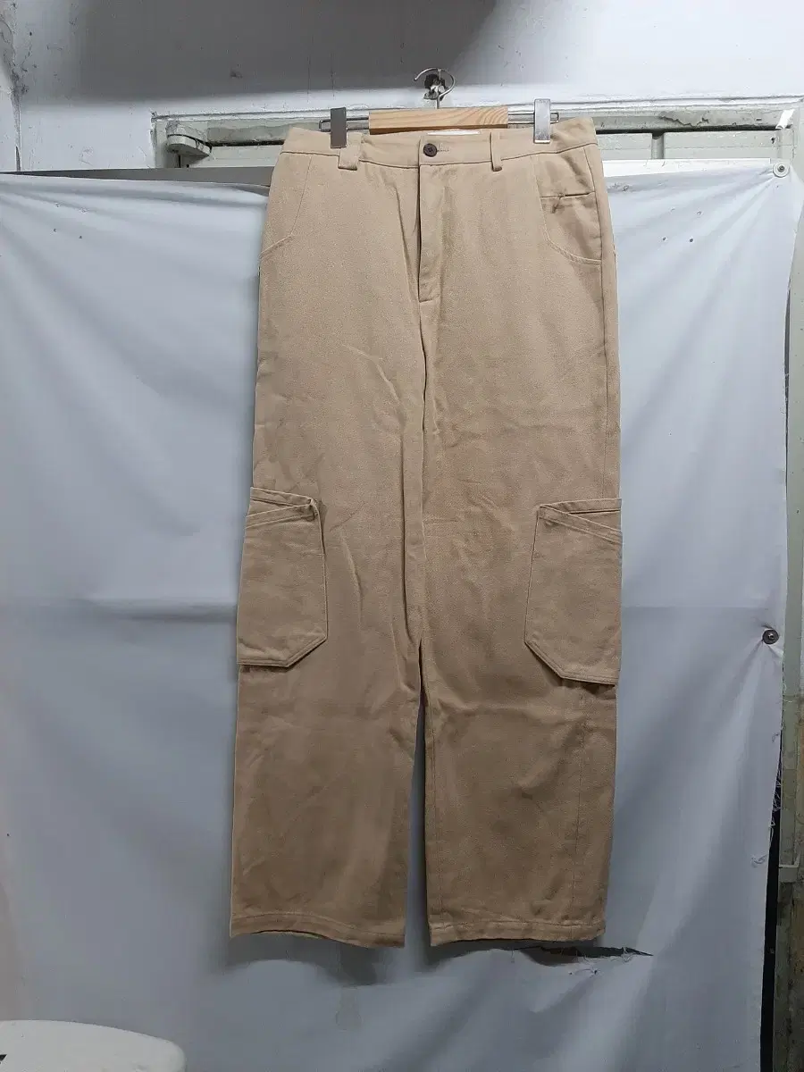 (M) Bore Cargo Pants