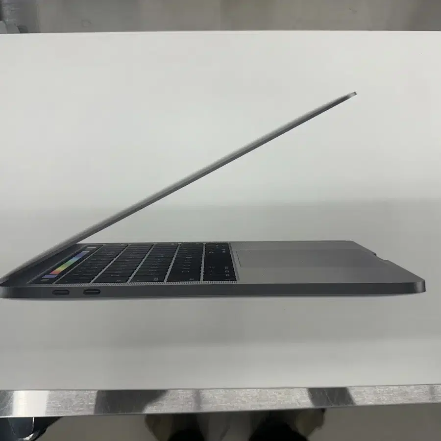 2017 MacBook Pro 13-inch(맥북 프로 13인치)