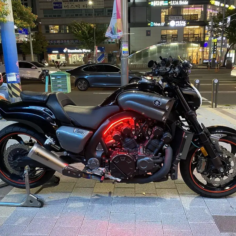 야마하 브이맥스1700 V-MAX 레어템 판매합니다.