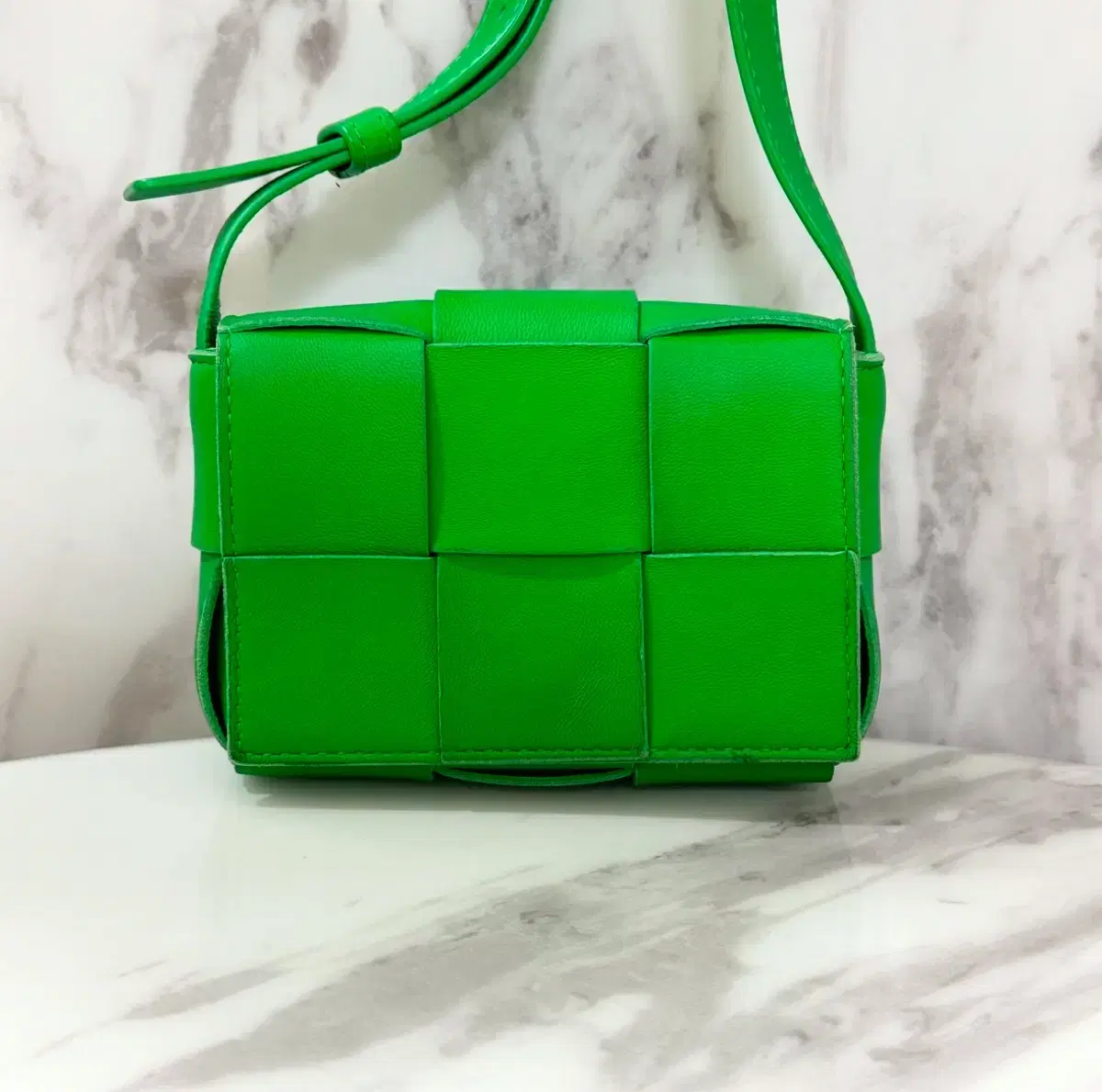 [Genuine Bottega Veneta Leather Mini Cassette Crossbody Bag Green