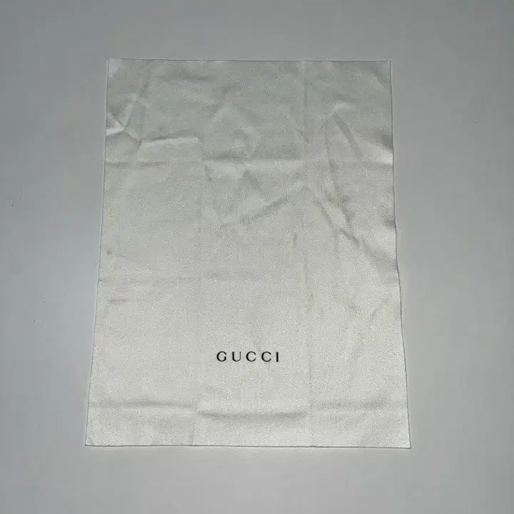 GUCCI 선글라스