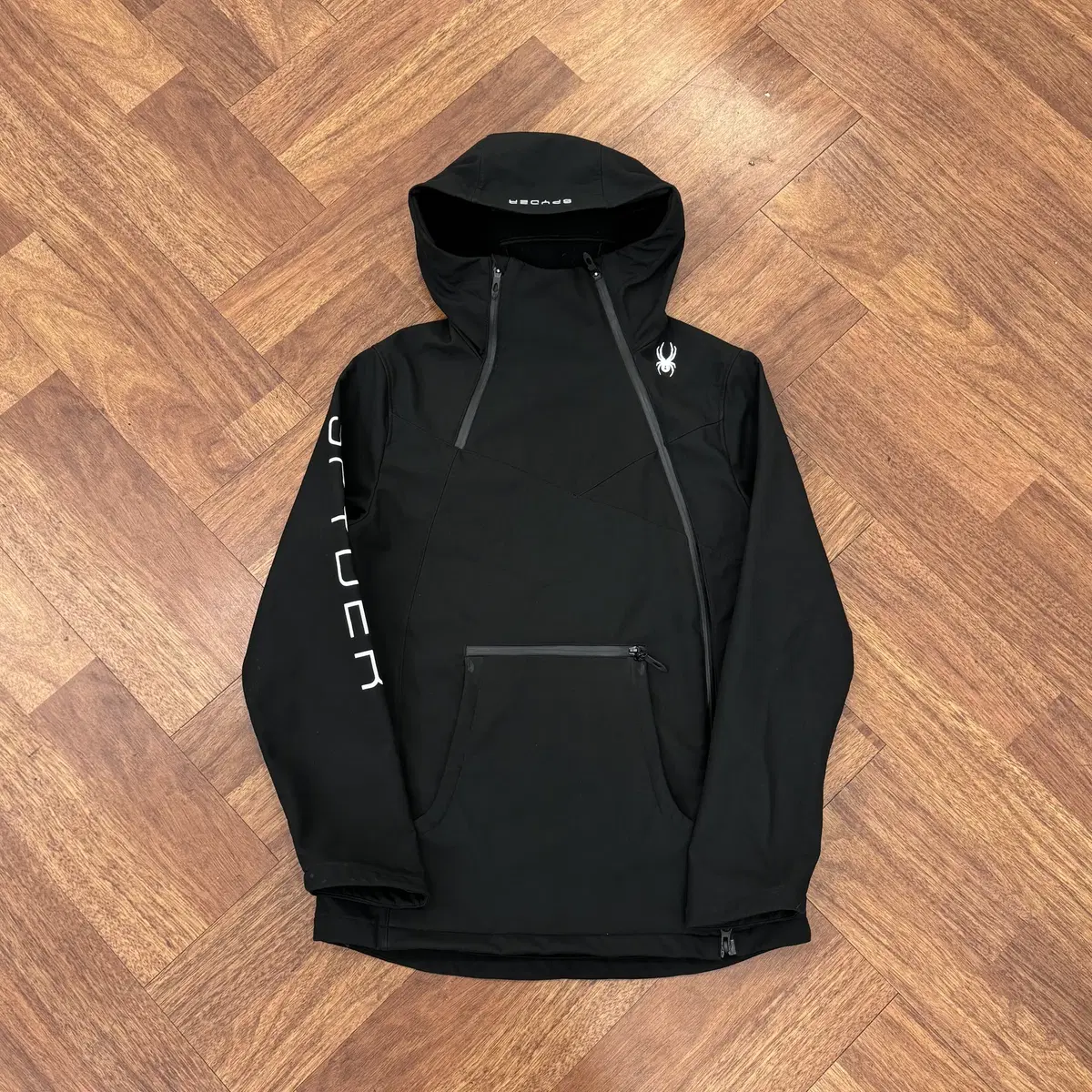 M Spider Black Keeping Anorak Jacket