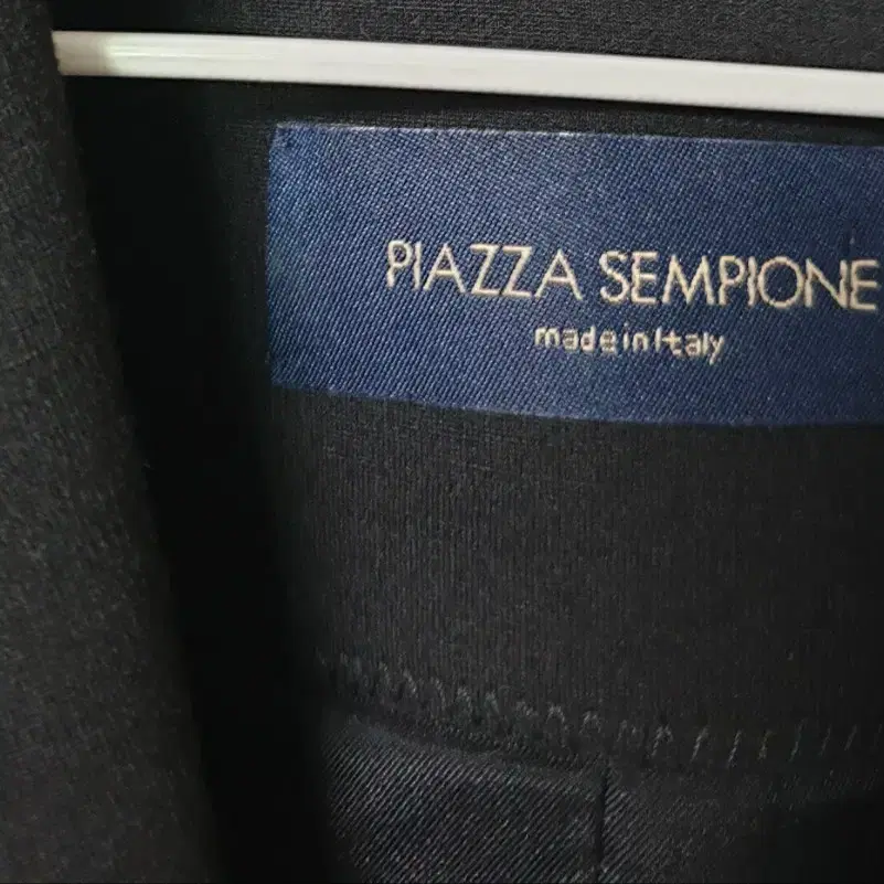 PIAZZA SEMPIONE 피아자셈피오네 자켓 판매합니다