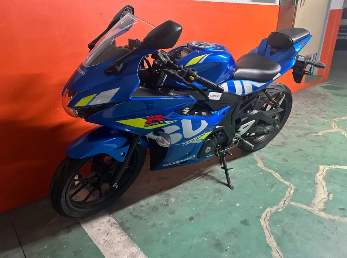 스즈키gsxr125