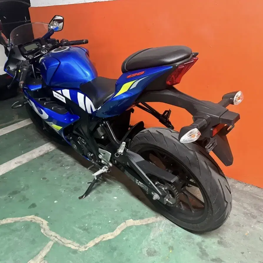 스즈키gsxr125