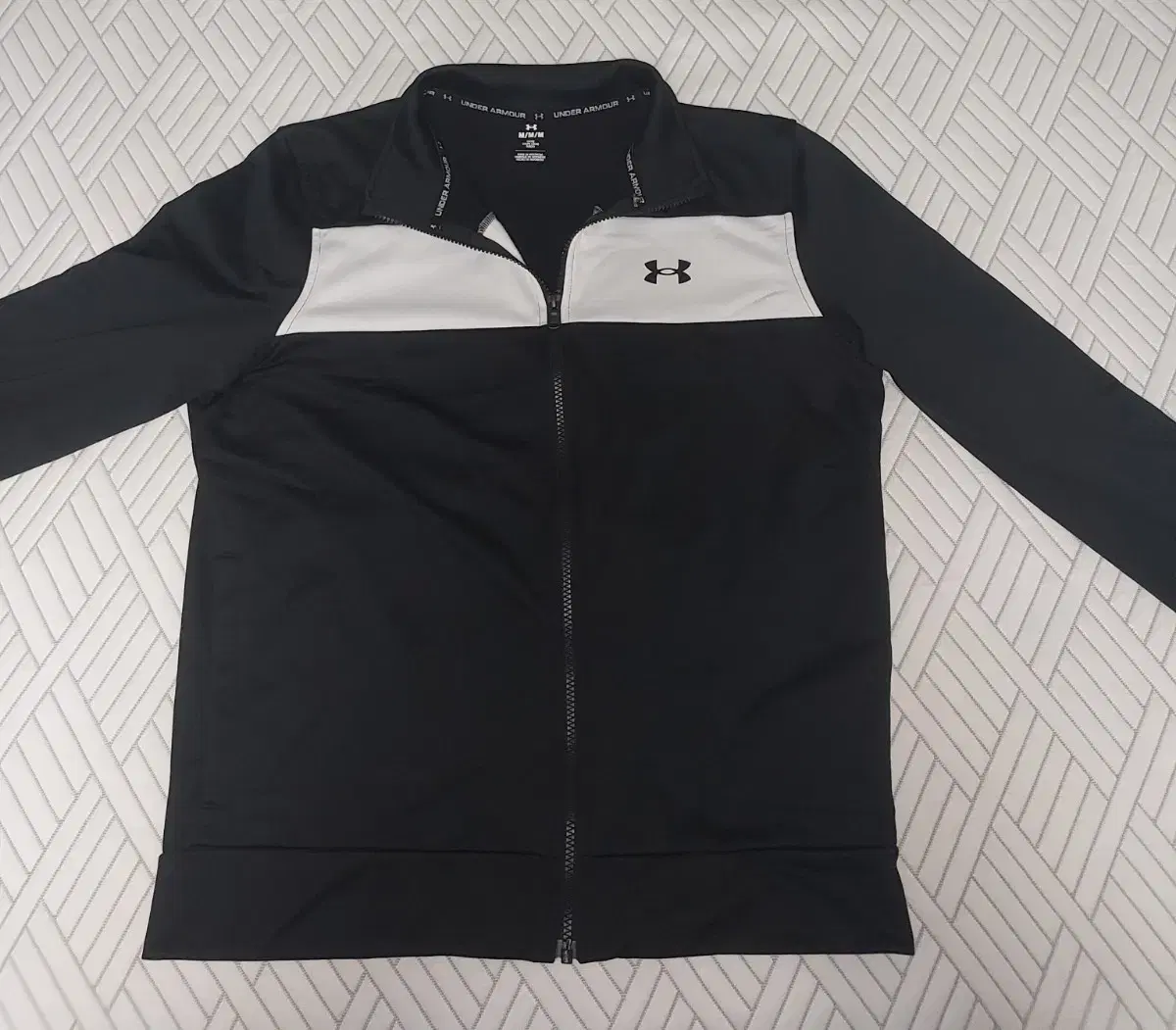 Under Armour Genuine Training Jacket S (J-138)