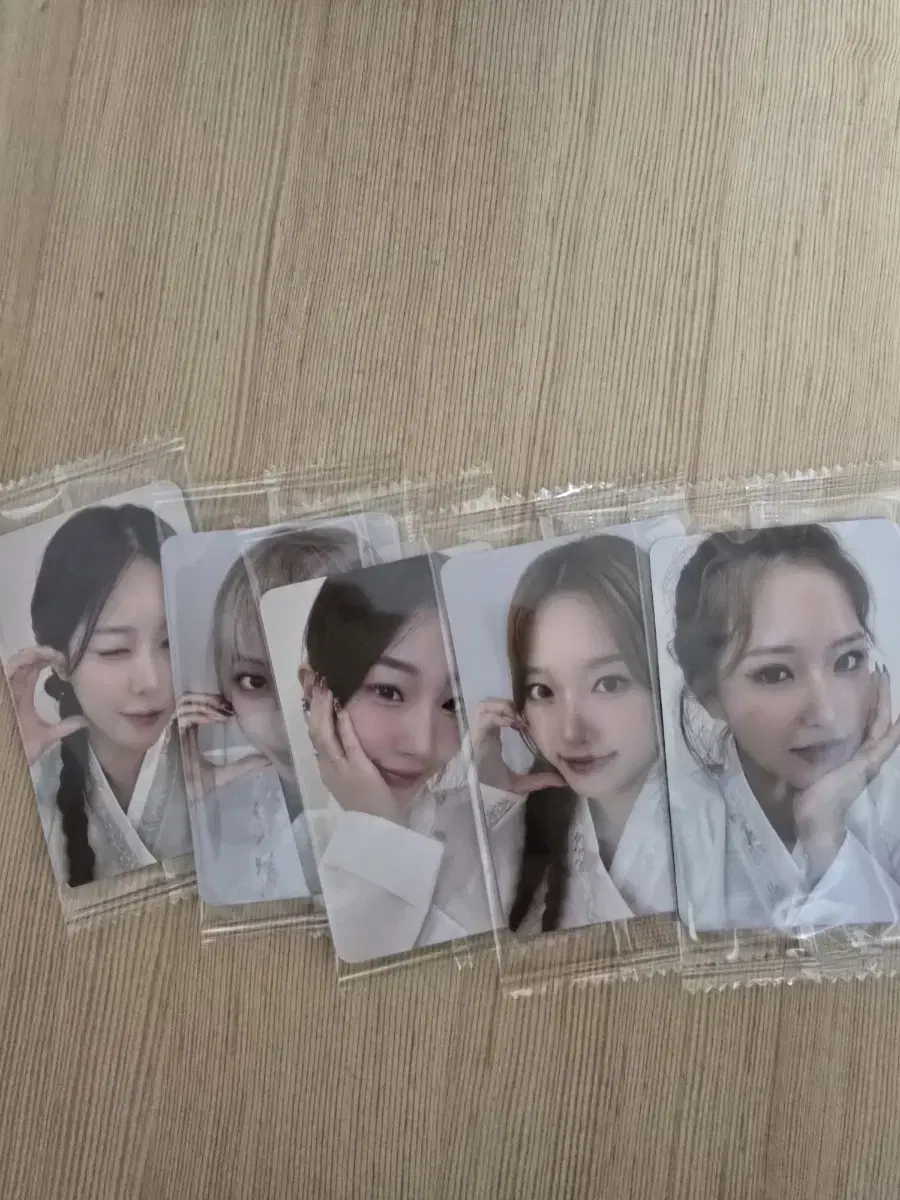 Loossemble Hanbok unreleased photocard loosemble