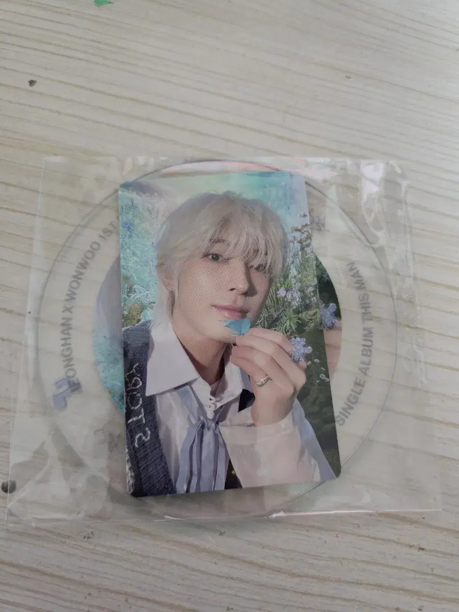 Seventeen wonwoo Disman Cupcoaster & Photocard weverse pre-order benefit WTS