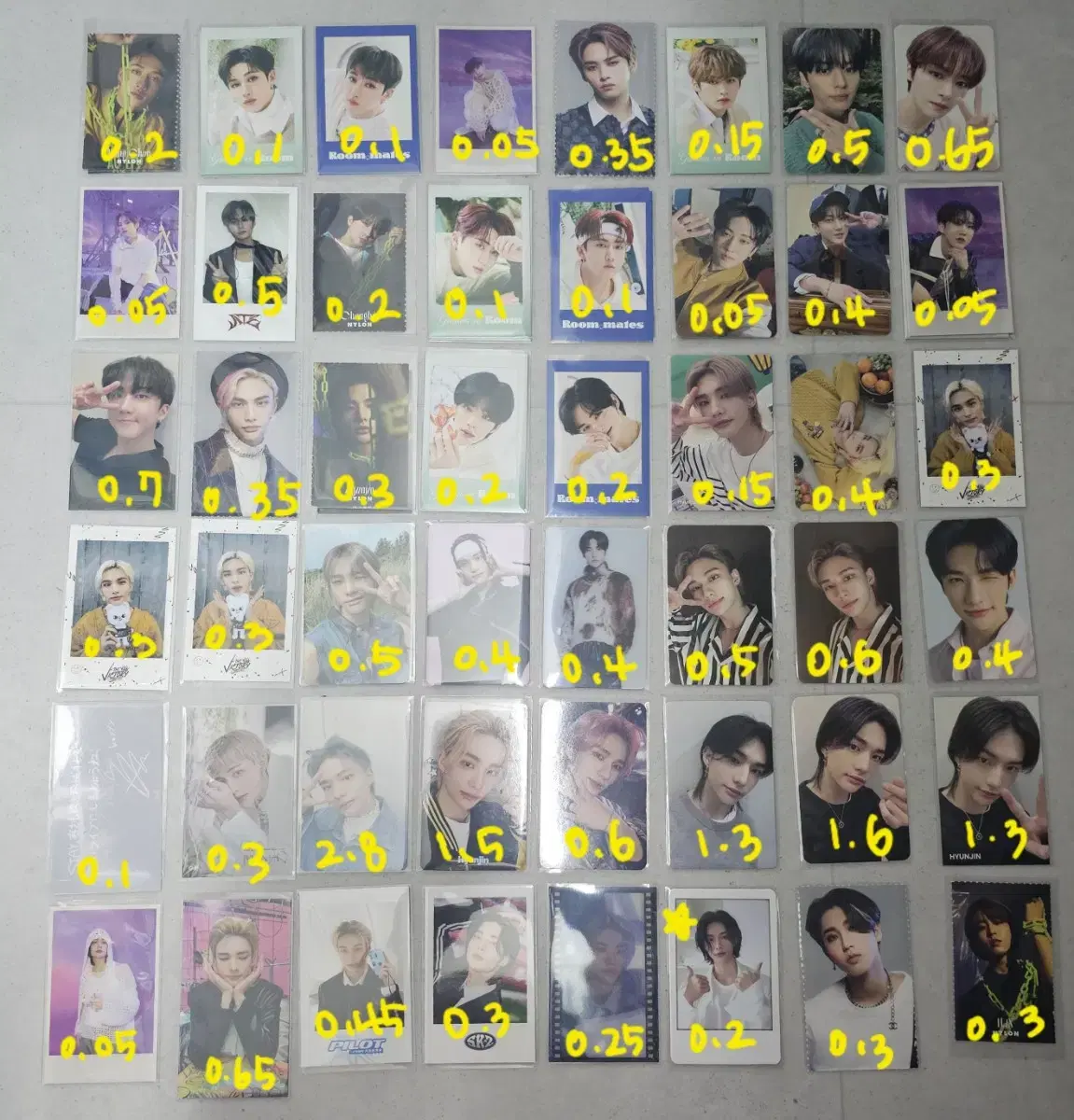 I sell Straykids photo cards skz photocard Necuts polaroid 